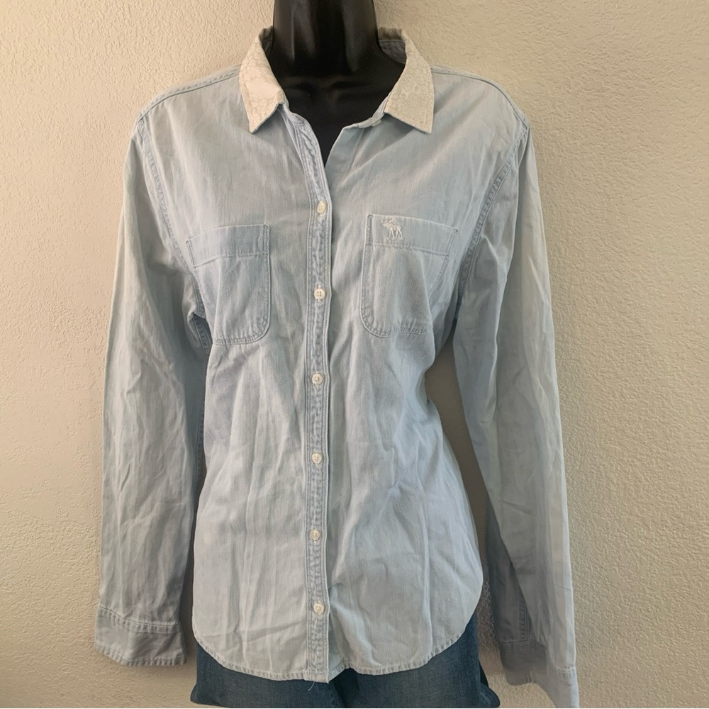Abercrombie & Fitch Shirt Women's L Light Blue Chambray Denim Satin Brocade Vtg